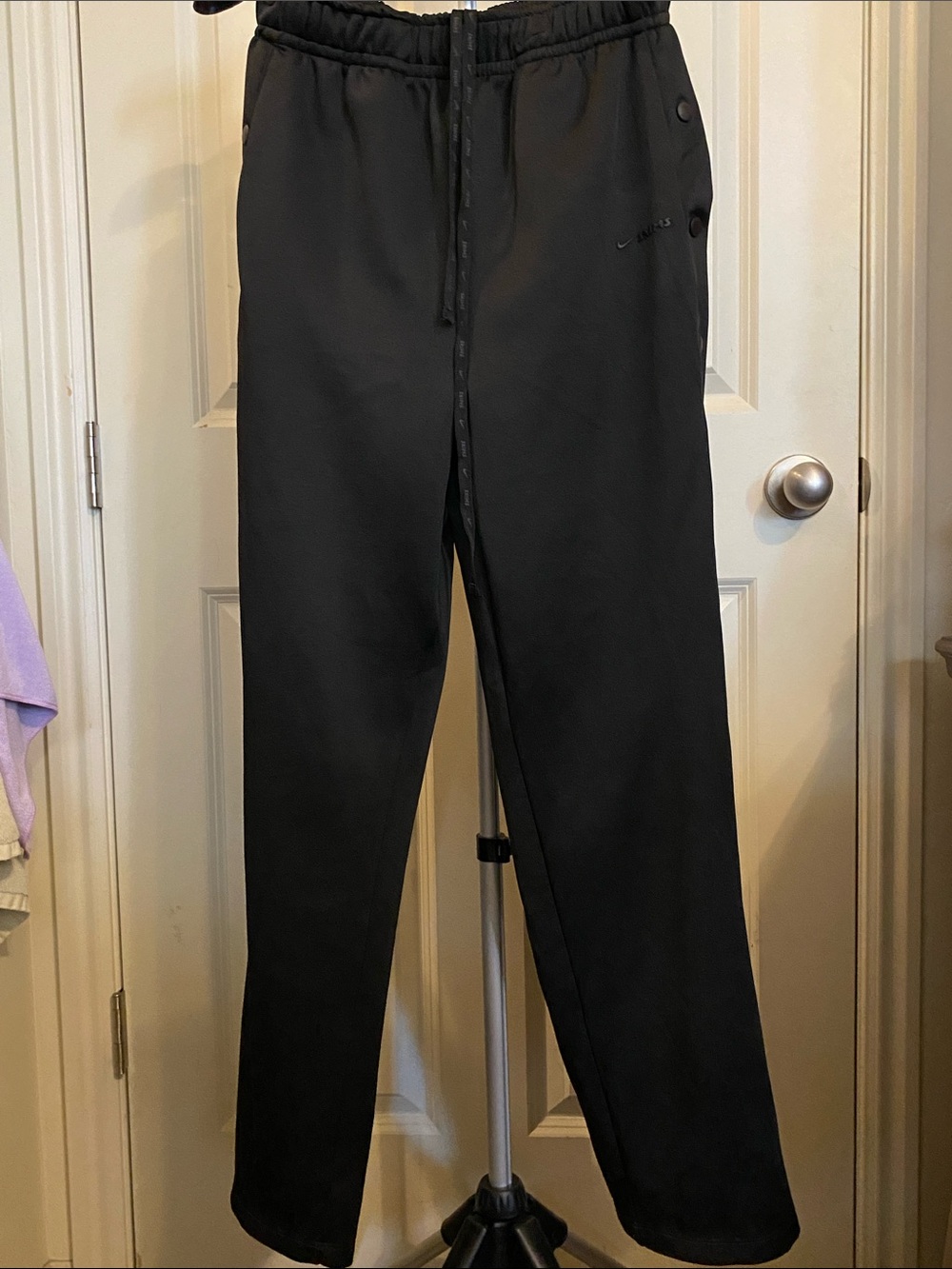 NWOT NIKE x SKIMS BLACK SIZE XSMALL TRACK PANTS